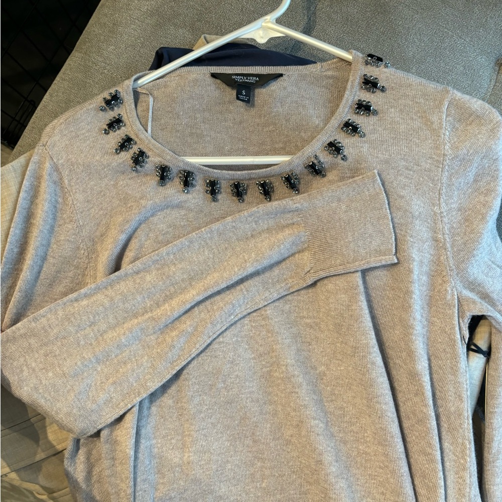 Vera Wang Sweater (thin knit)
